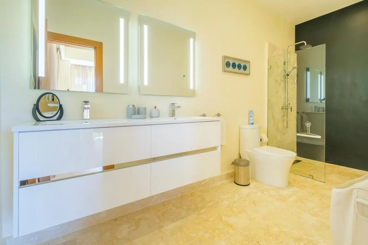 Villa Ventus, Next To The Beach Minimalistic Villa La Romana
